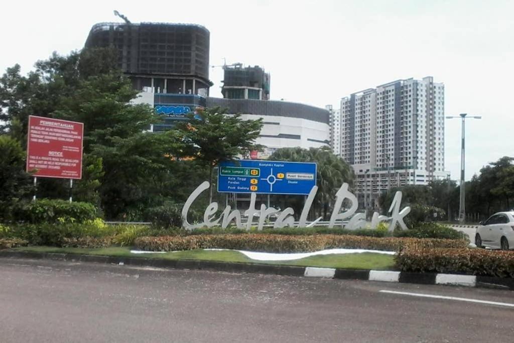 Cozy Blue N Relaxing Ocean Sweet Home@Central Park Johor Bahru Luaran gambar